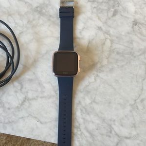Fitbit Versa fitness tracker, great condition. Rose gold finish